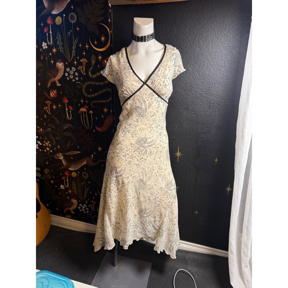Jonathan Martin Studio Cream Black Paisley Midi Dress Handkerchief Hem Size 14